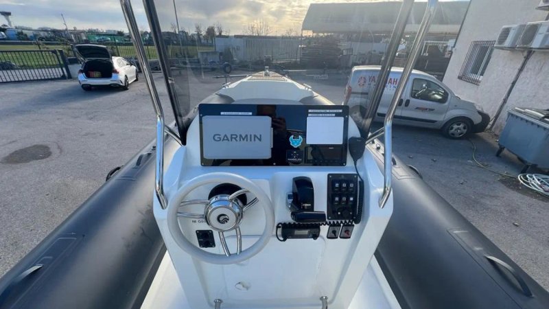 ECRAN GPS GARMIN 