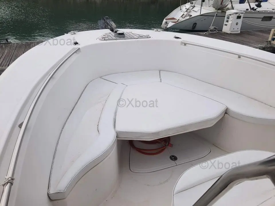 Oceania 27 CC
