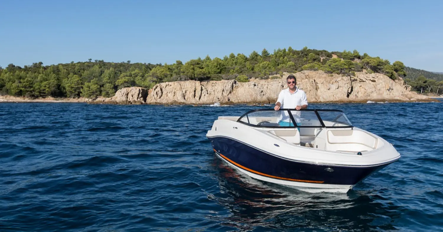 Bayliner VR5 - Photo 2