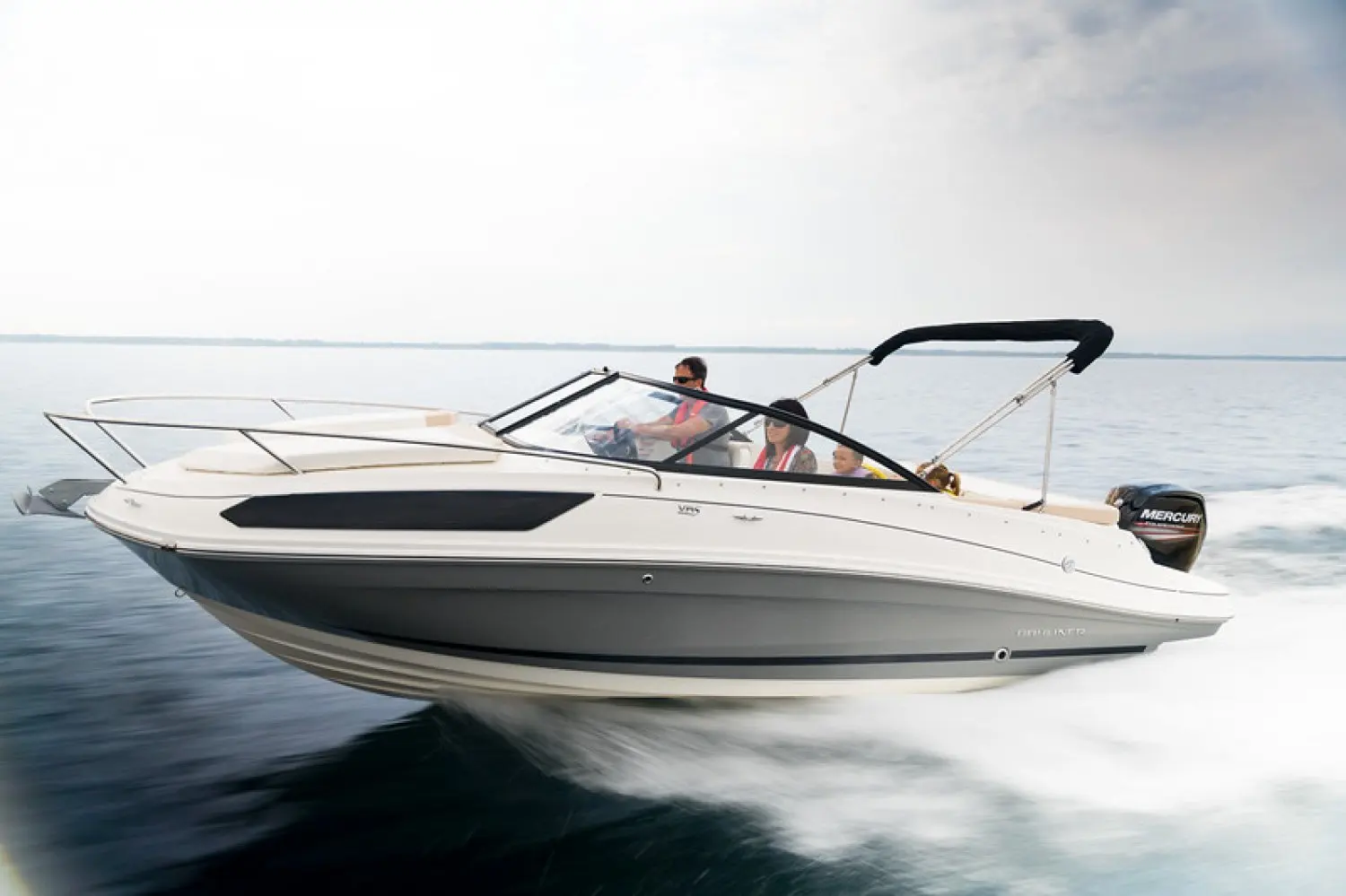 Bayliner VR5 — photo 11
