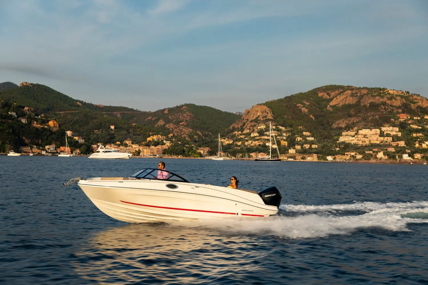 Bayliner VR6 — photo 10