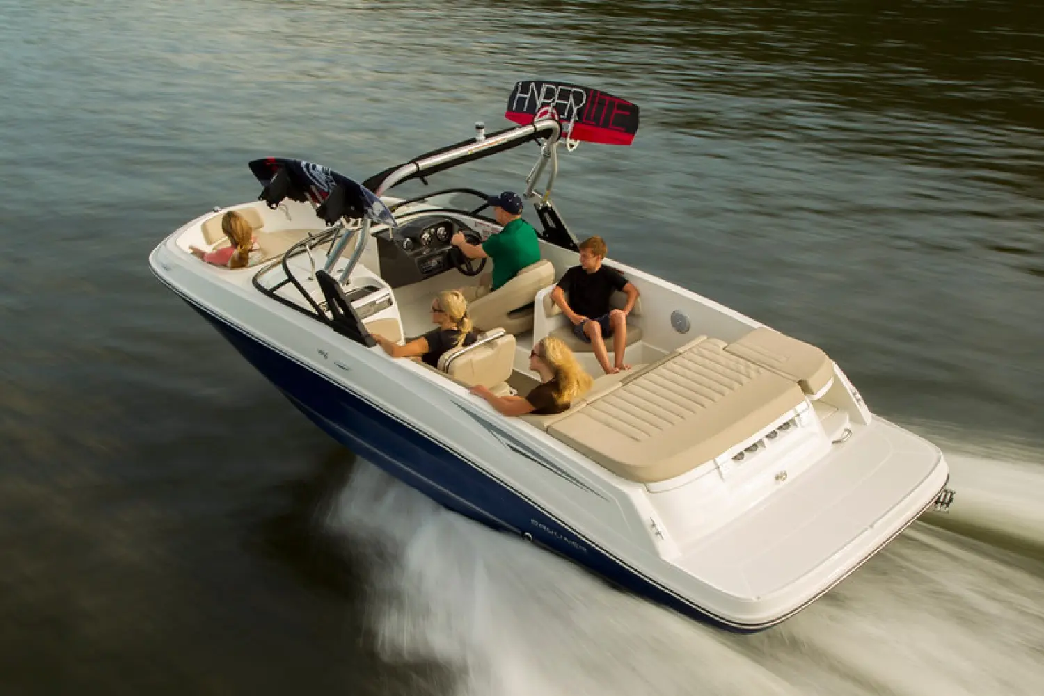 Bayliner VR6 — photo 11