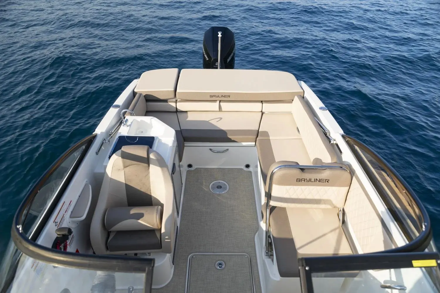 Bayliner VR6 — photo 2