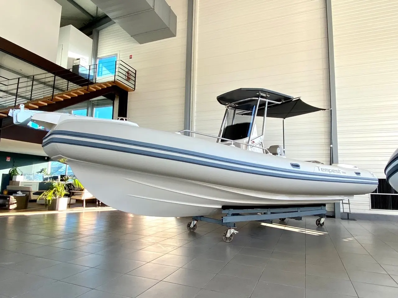 Capelli Tempest 750 — photo 2