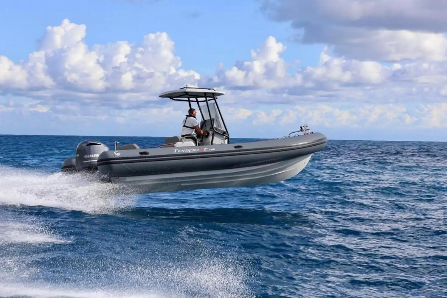 Capelli Tempest 750 — photo 5