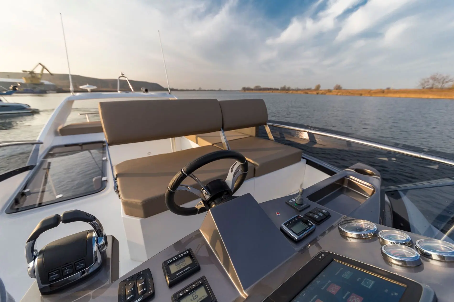 Galeon  360 Fly - Photo 6