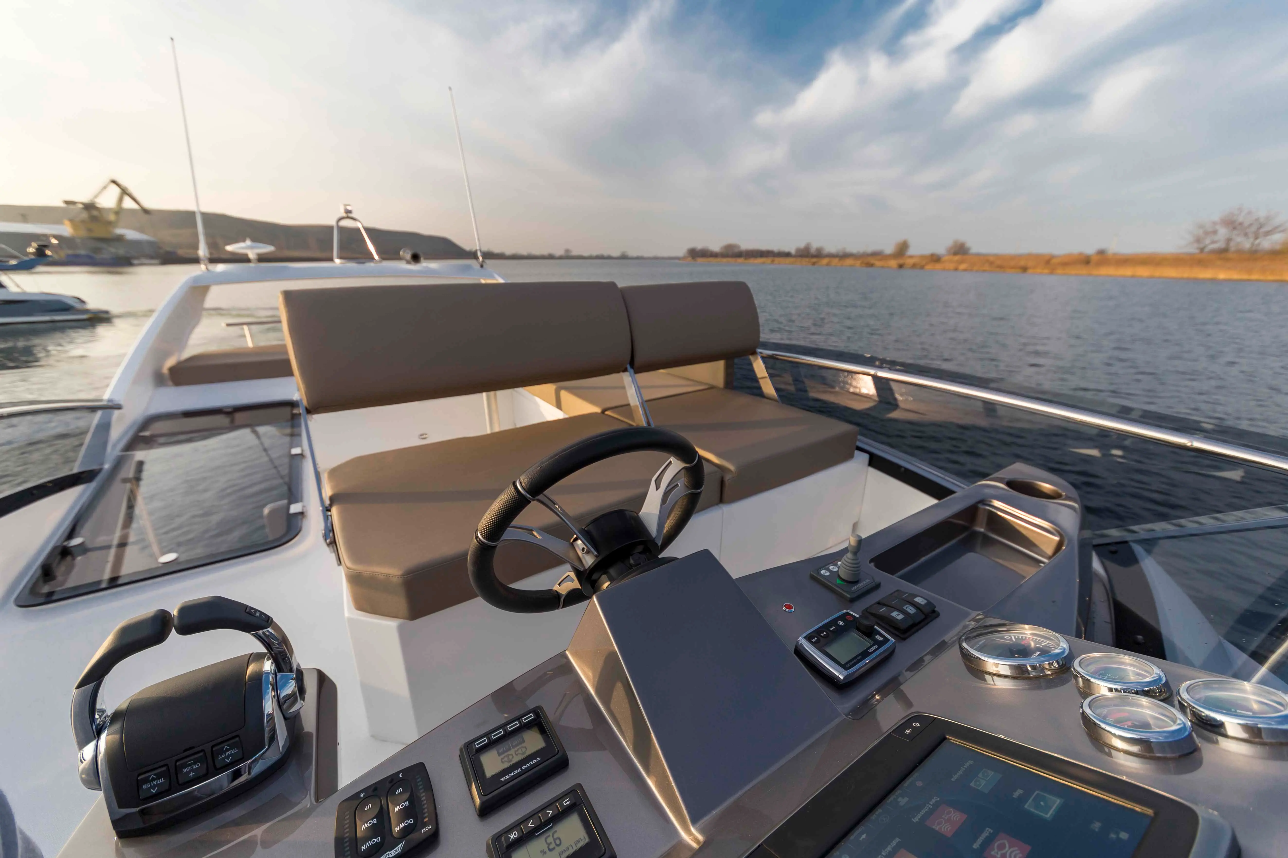 Galeon  360 Fly - Photo 15