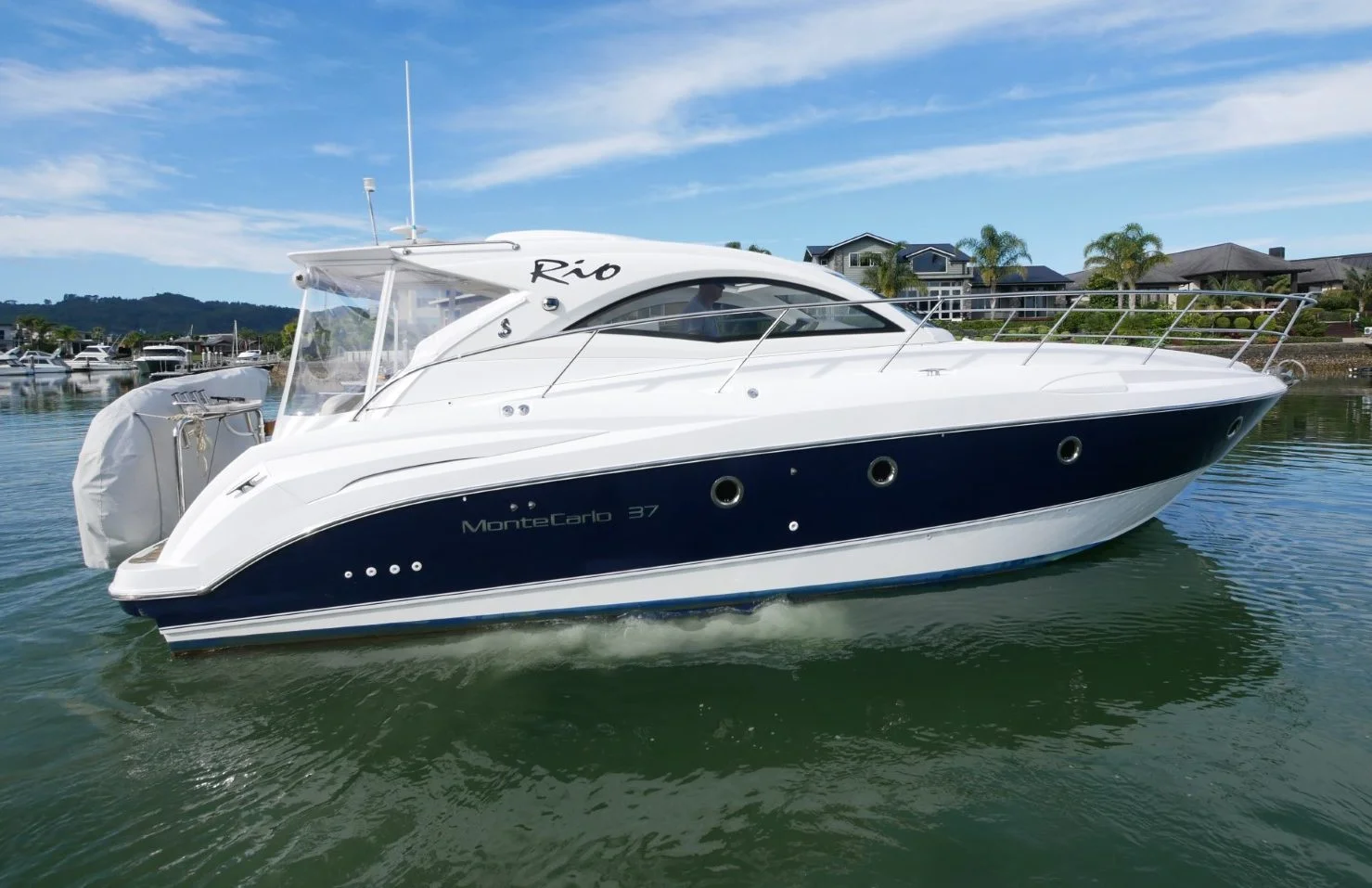 Beneteau Monte Carlo 37 — photo 11