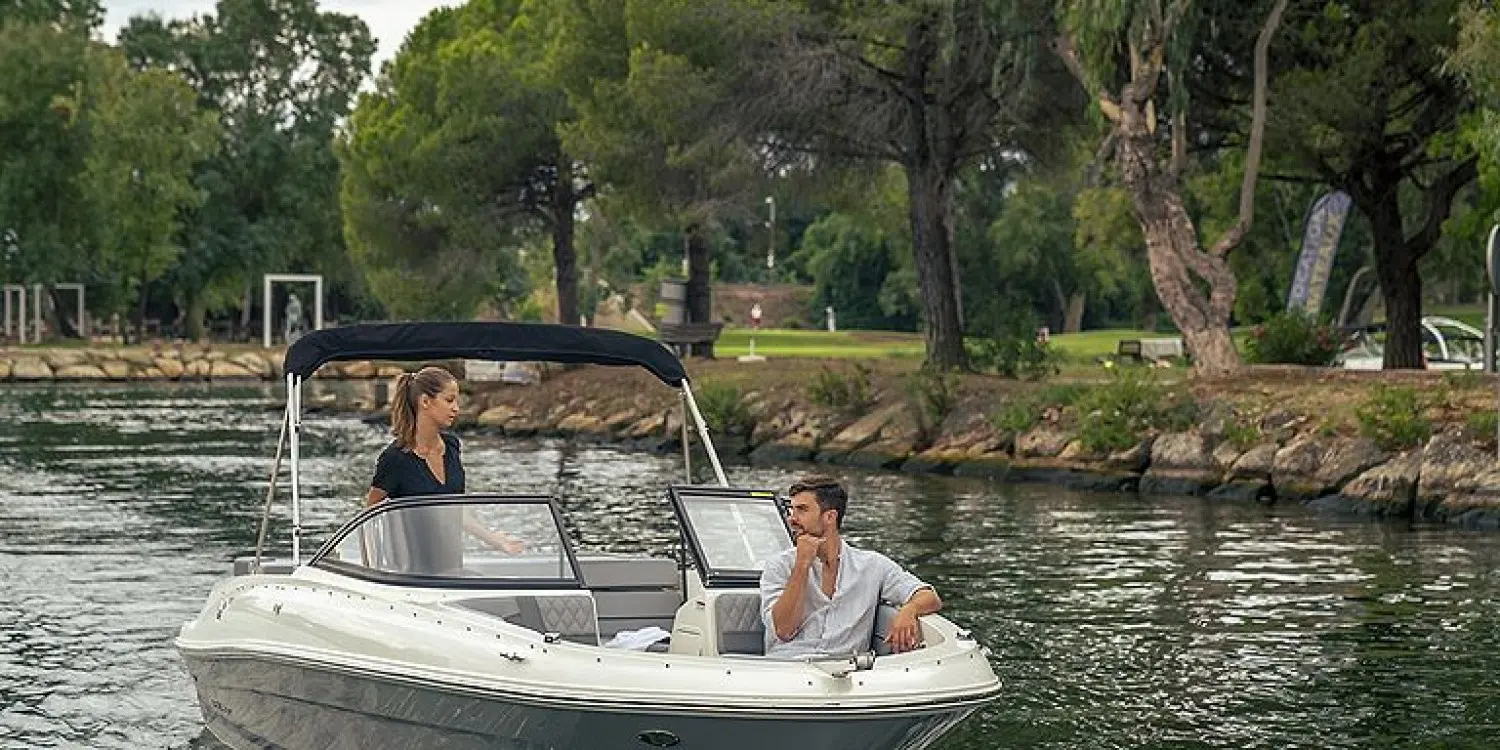 Bayliner VR4 — photo 9