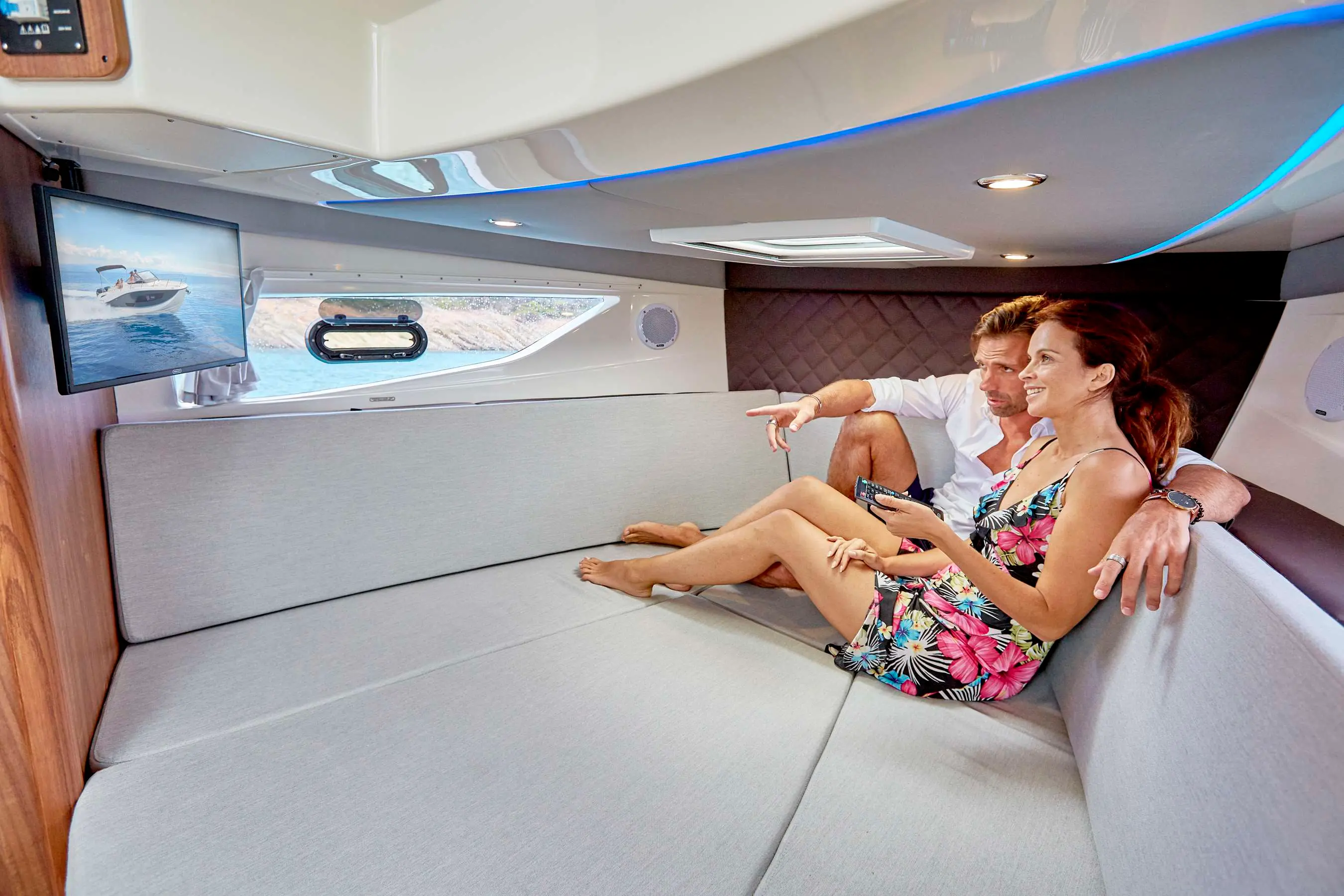 Quicksilver Activ 875 Sundeck - Photo 37