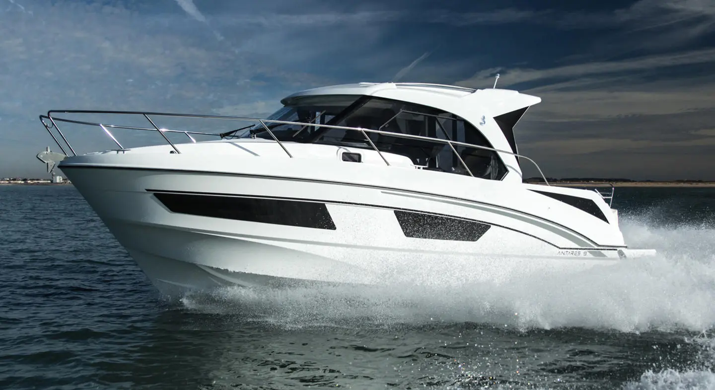 Beneteau Antares 9 OB - Photo 3