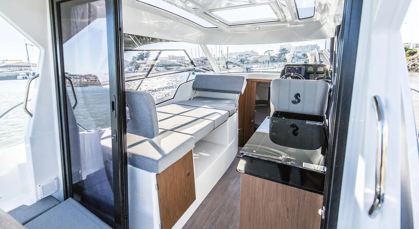 Beneteau Antares 9 OB - Photo 6