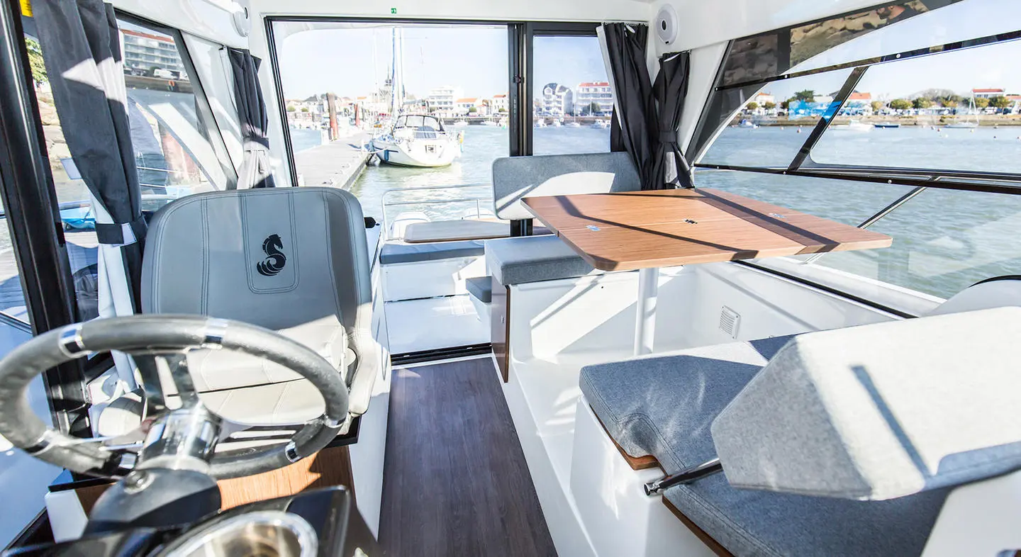 Beneteau Antares 9 OB - Photo 9