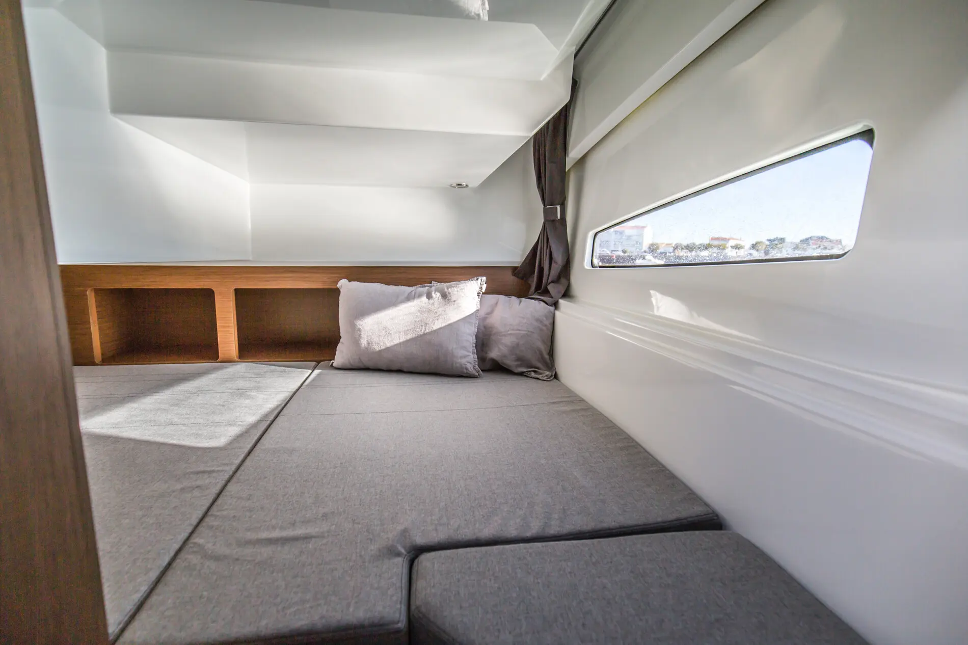 Beneteau Antares 9 OB - Photo 17