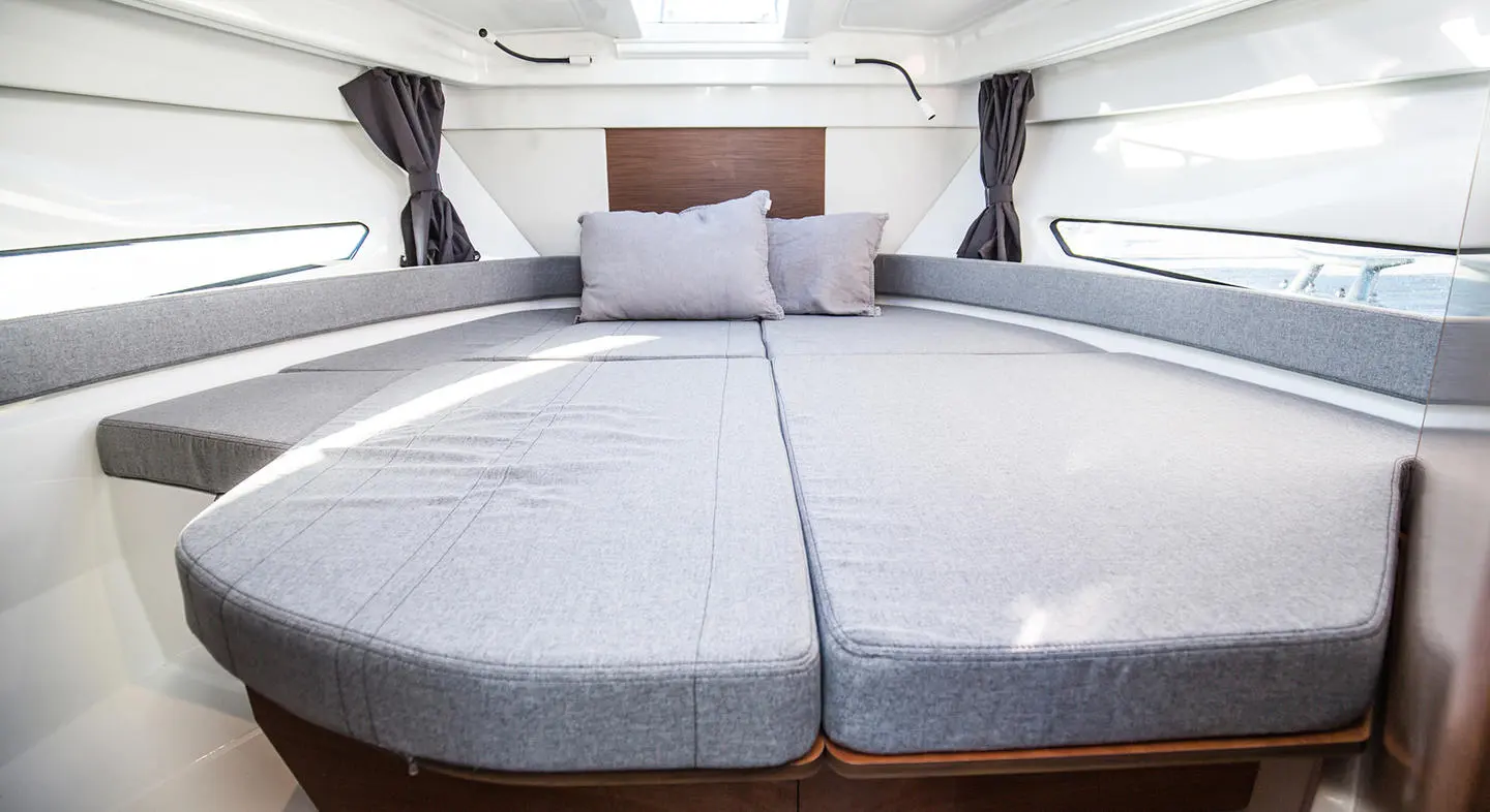 Beneteau Antares 9 OB - Photo 26