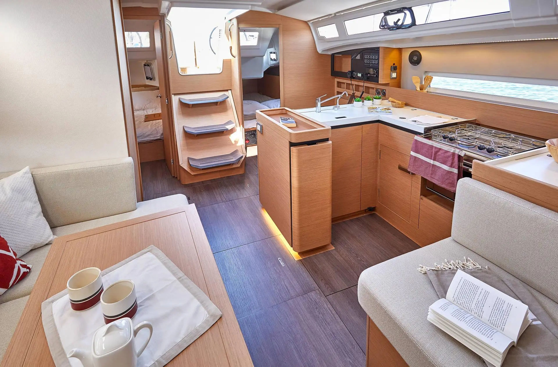 Jeanneau Sun Odyssey 410 - Photo 18