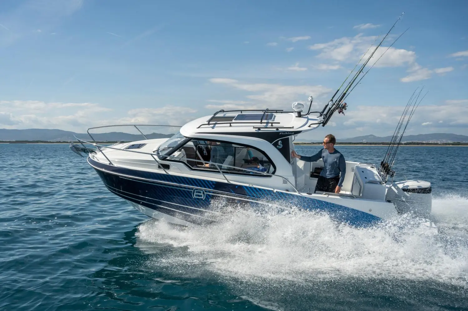 Beneteau Antares 8 - Photo 2
