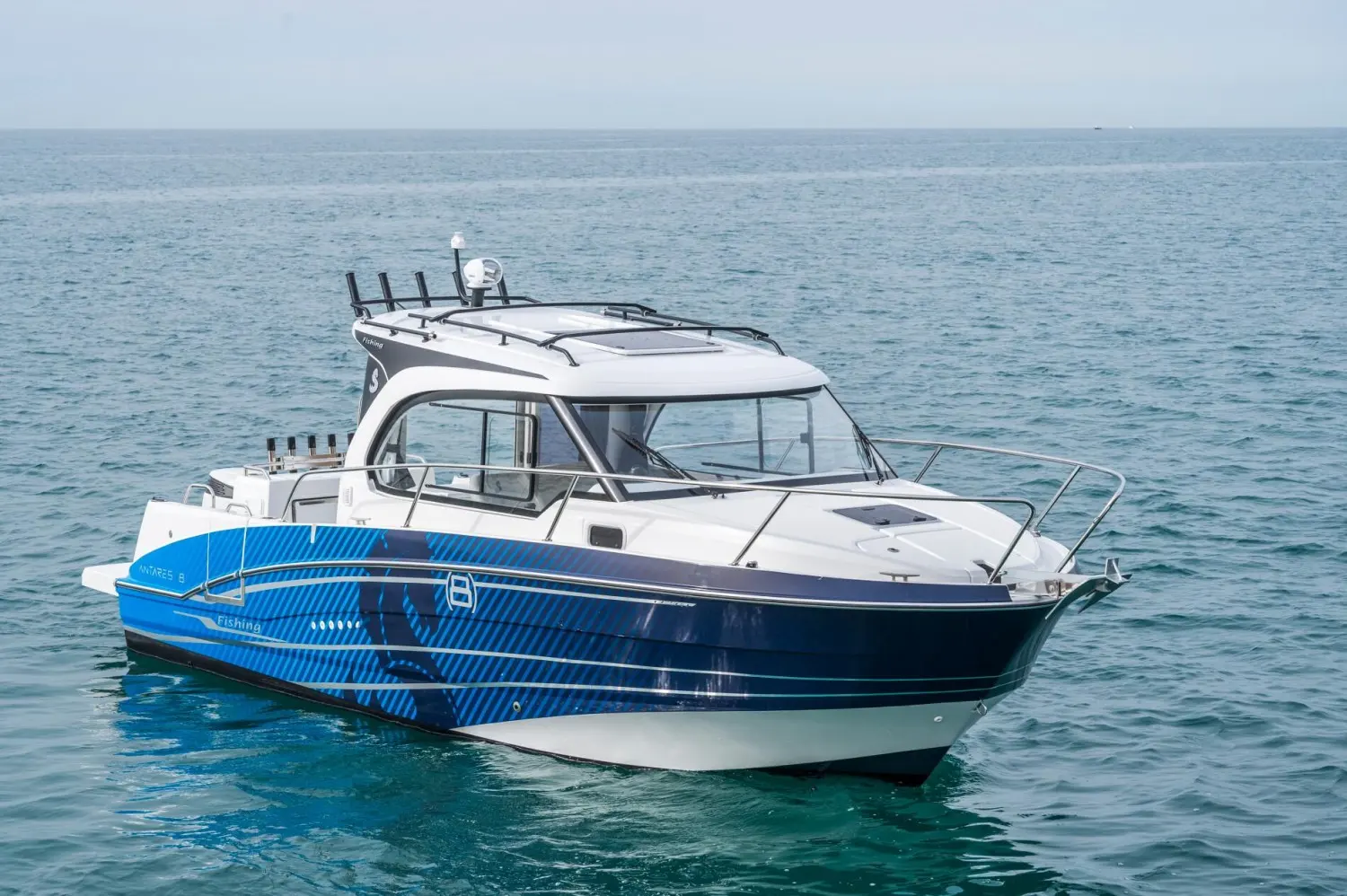 Beneteau Antares 8 - Photo 3