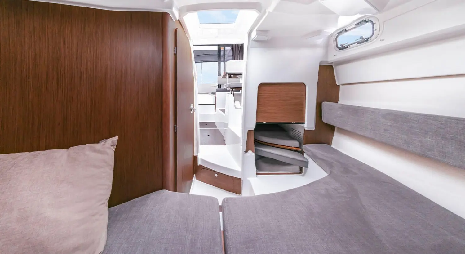 Beneteau Antares 8 — photo 4