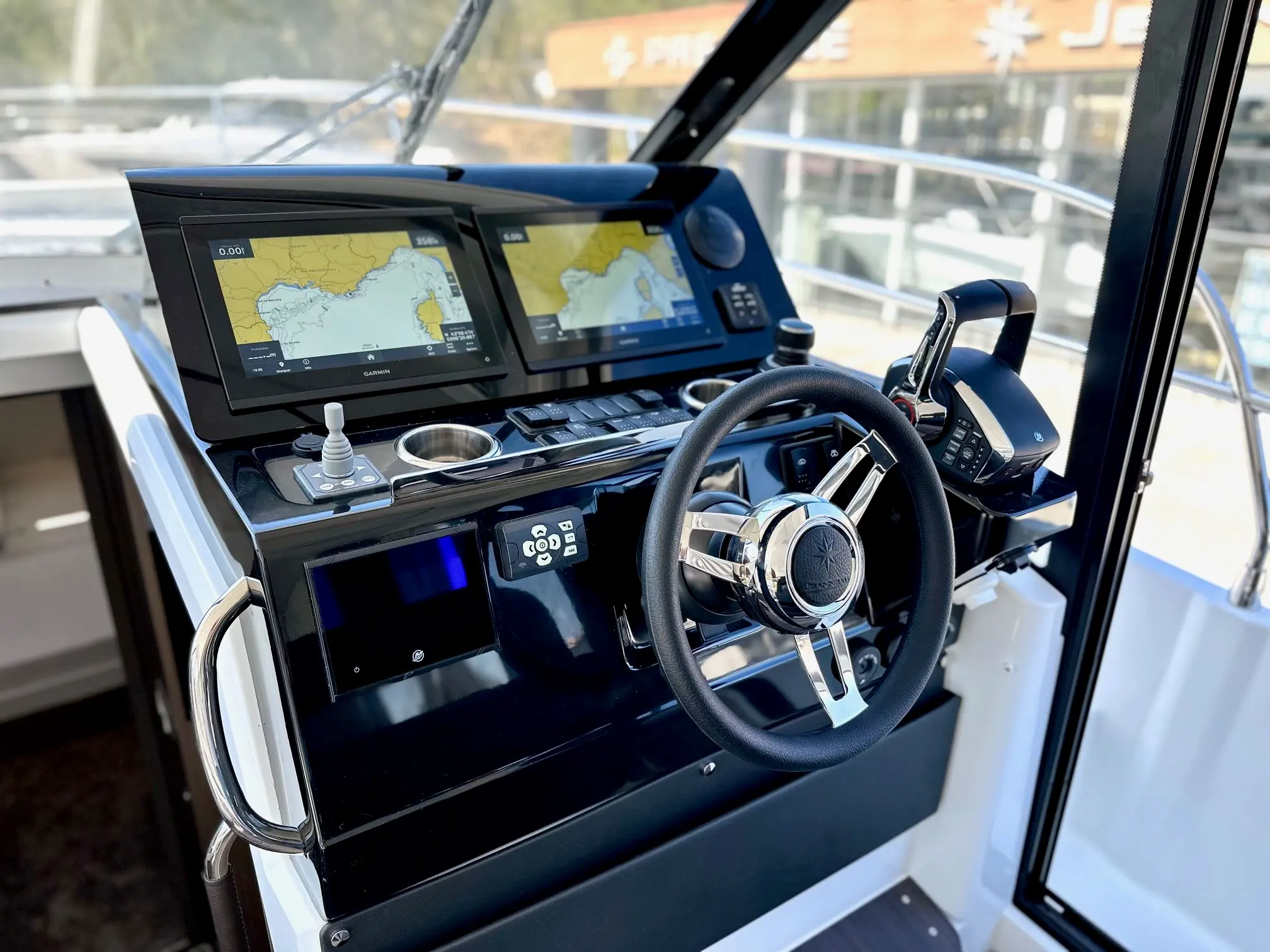 Jeanneau Merry Fisher 1295 Fly - Photo 22
