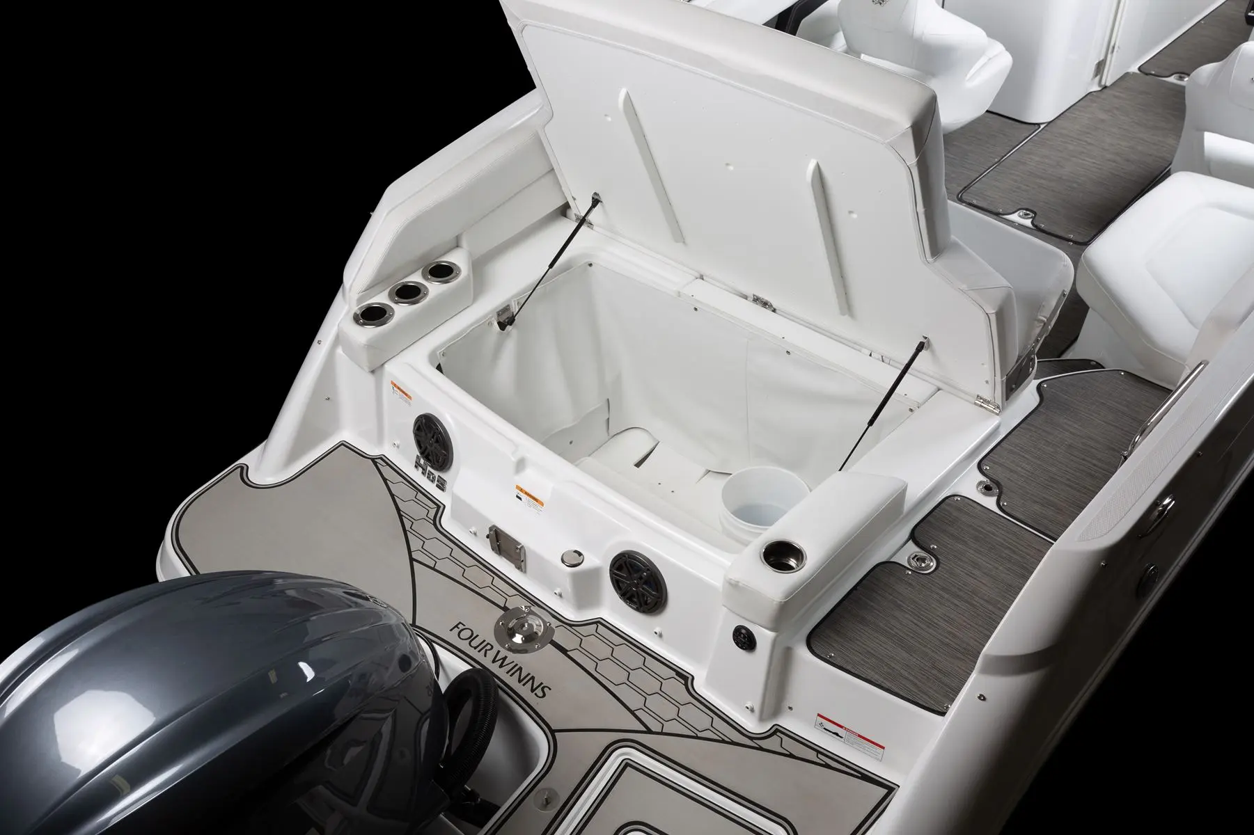 Four Winns HD5 — photo 10