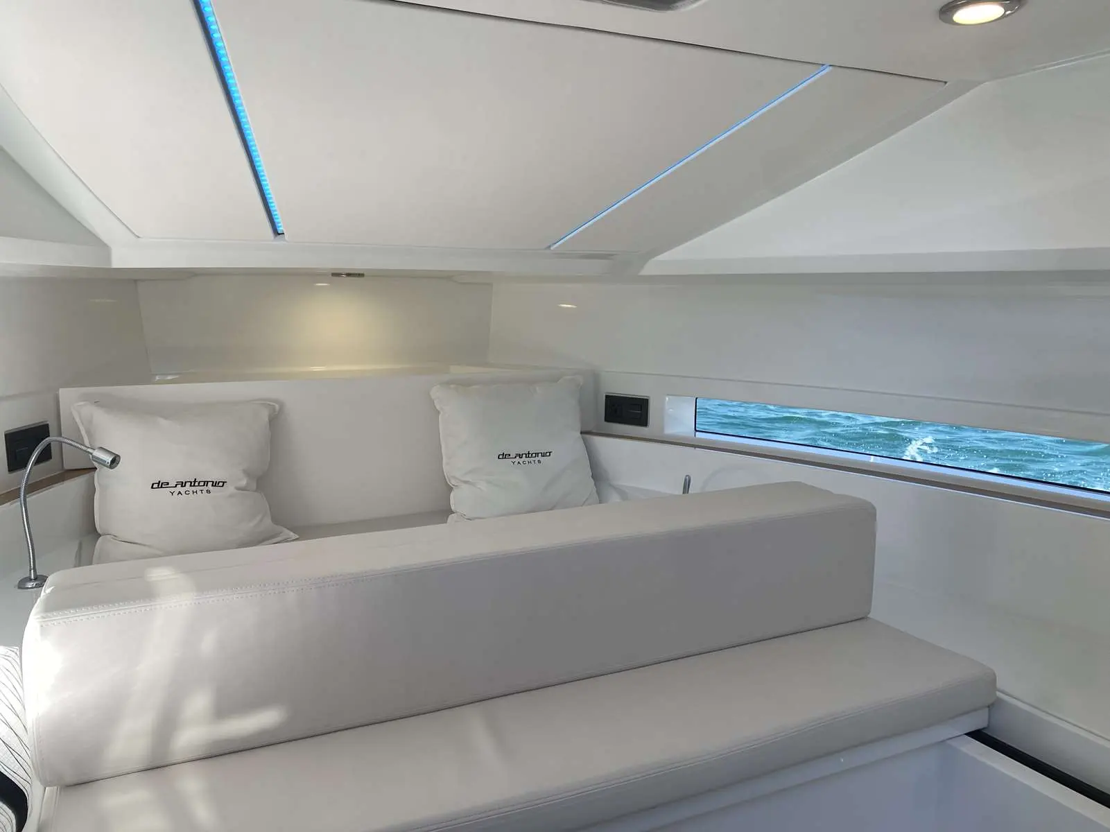 De Antonio Yachts D32 — photo 8