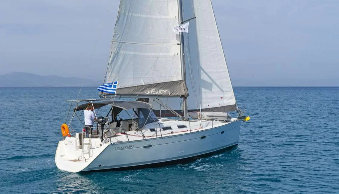 Beneteau Oceanis 393 — photo 12